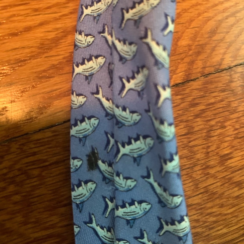 Vineyard Vines Tie - Picture 3 of 5